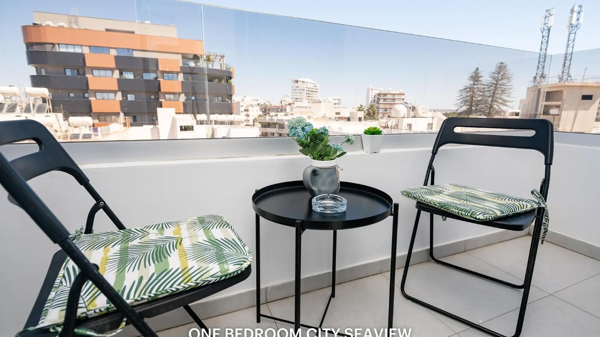 Lazuli Seaview Apartments 2Bdr Ларнака