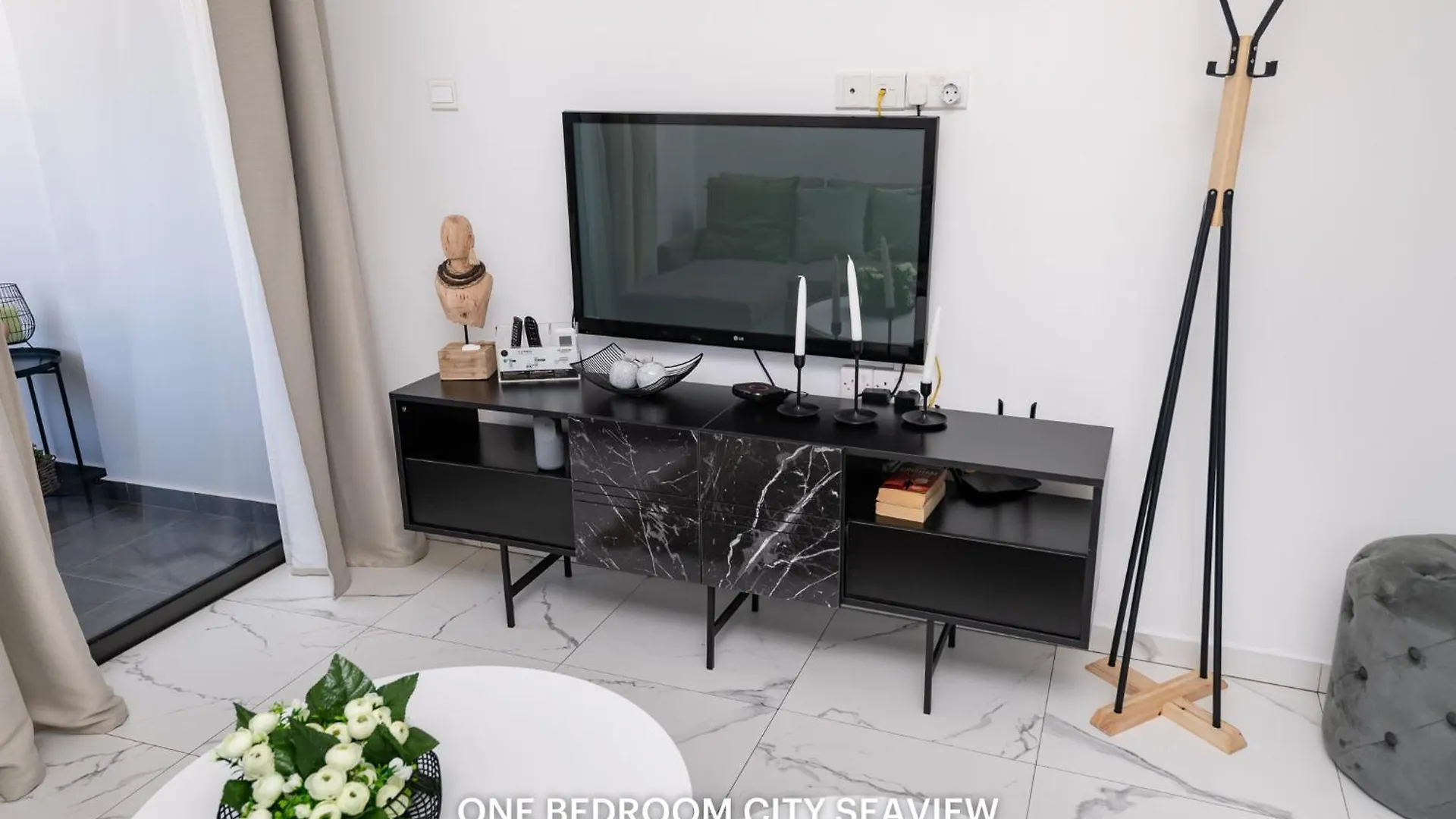 Lazuli Seaview Apartments 2Bdr Larnaca Cypr