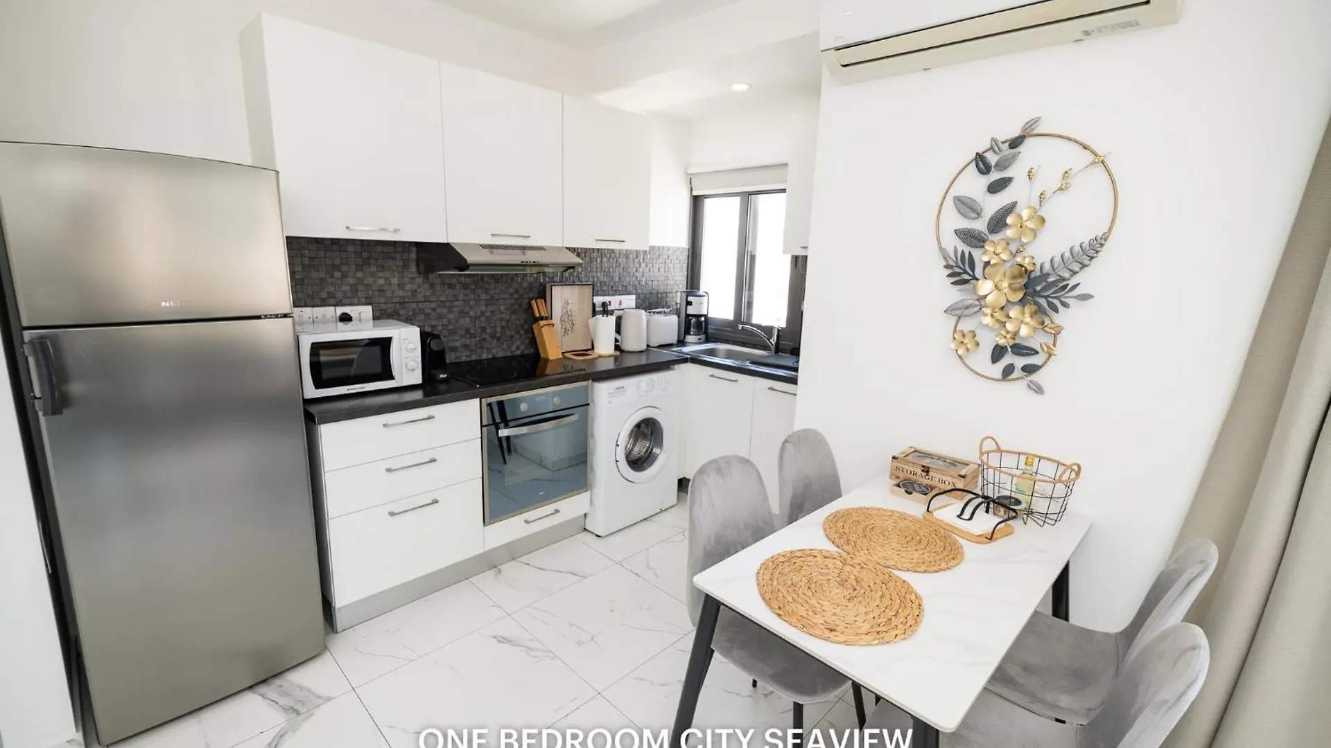 Lazuli Seaview Apartments 2Bdr Ларнака